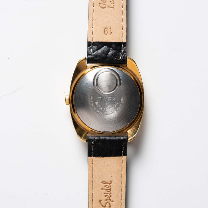 material image of the back of The 1974 Timex Electronic Time Zone