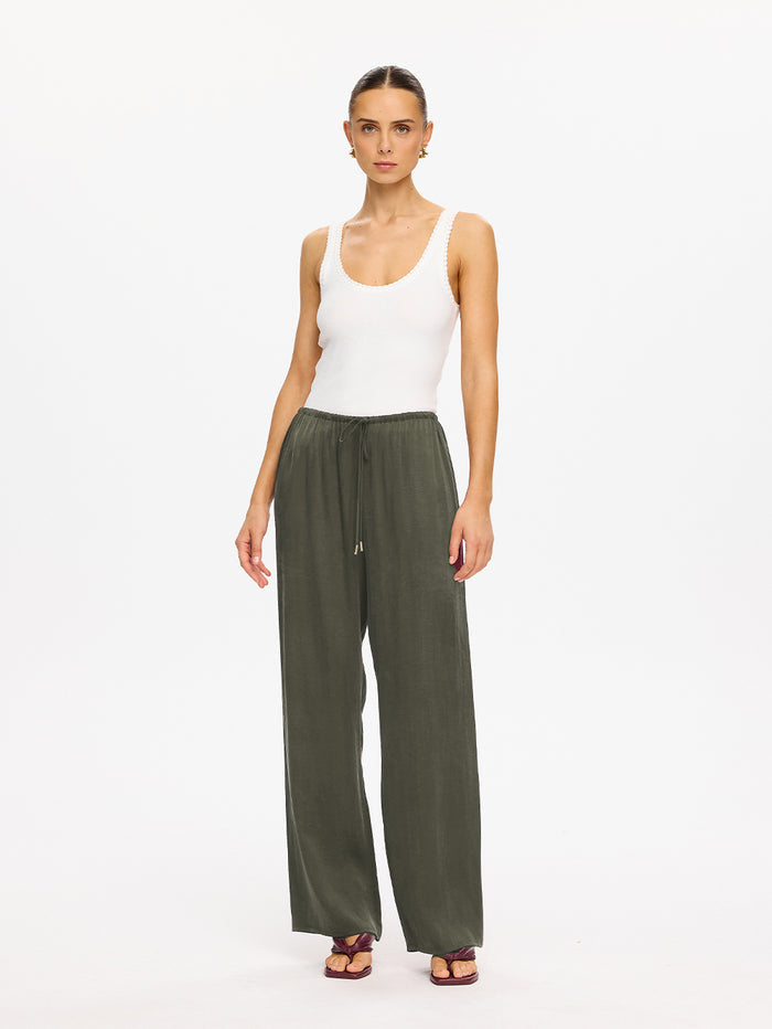 P35GRE-Blythe-Pant_Green_6