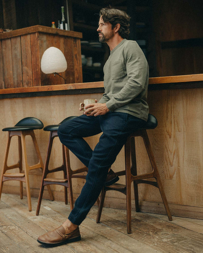 editorial image of the bottom cuffs on The Apres Pant in Rinsed Indigo Sashiko