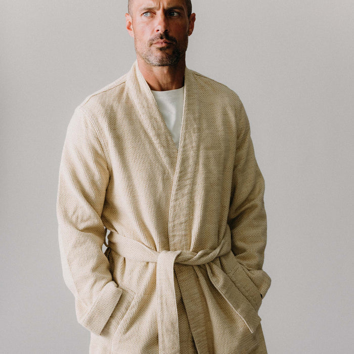 fit model showing the texture of The Apres Robe in Natural Sashiko