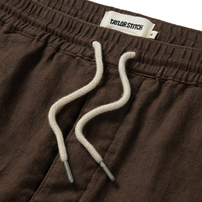 material shot of the drawcords on The Apres Short in Espresso Hemp