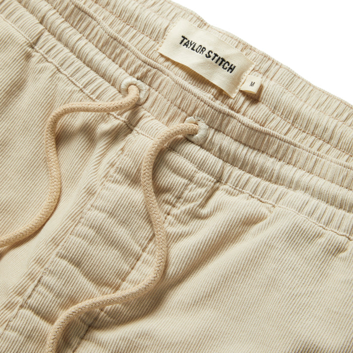 material shot of the waistband on The Après Short in Natural Pinwale