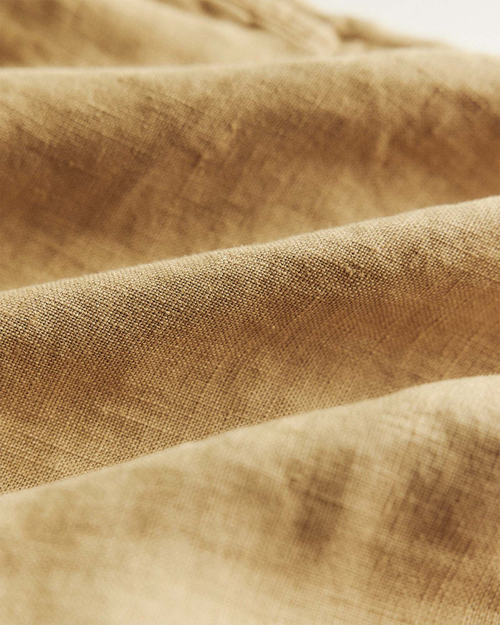 material shot of the fabric on The Apres Short in Wheat Hemp