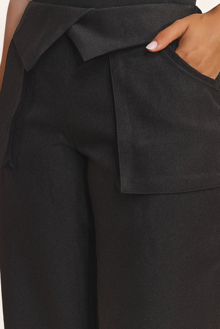 The Aurelia Trousers in Black