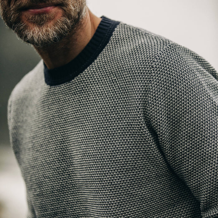 fit model wearing The Brume Sweater in Navy Birdseye