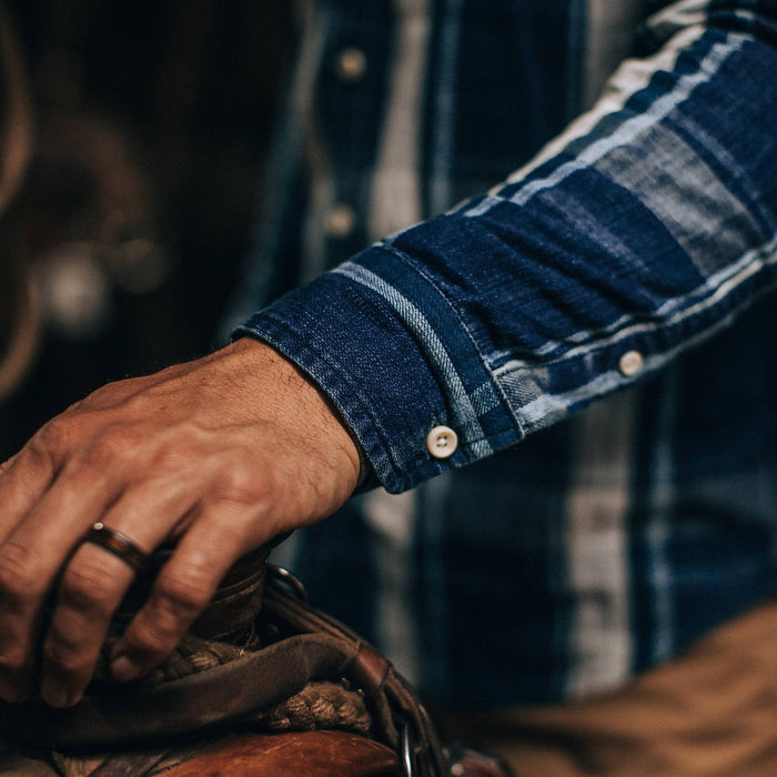 fit model wearing The California in Indigo Plaid, sleeve