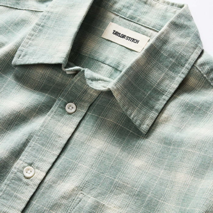 material shot of the collar on The California in Sea Moss Plaid