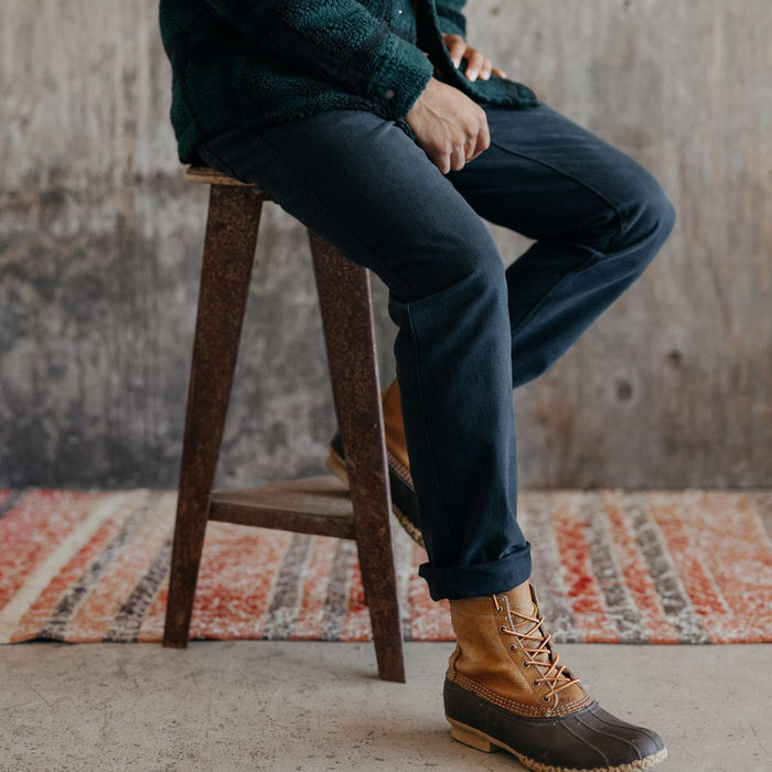 fit model wearing The Camp Pant in Coal Boss Duck
