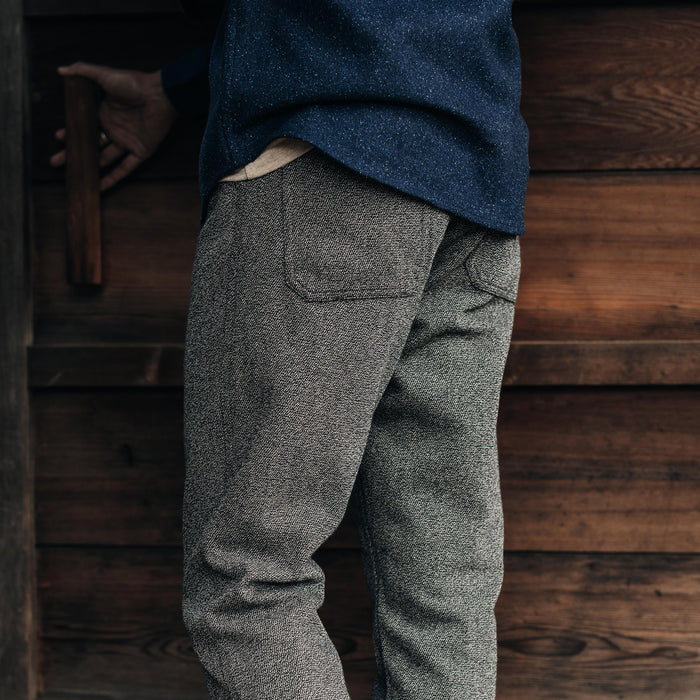 fit model showing off back pockets on The Camp Pant in Indigo Salt and Pepper