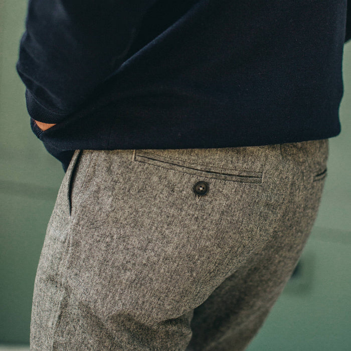 fit model wearing The Carmel Pant in Charcoal Birdseye Wool, back