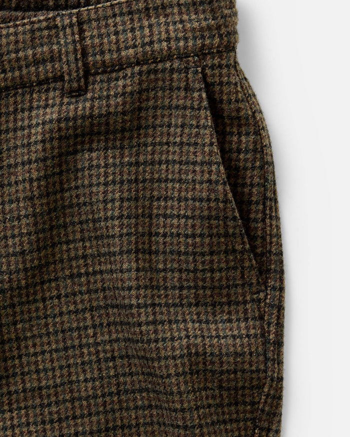 material shot of the pocket on The Carmel Pant in Timber Guncheck Italian Wool