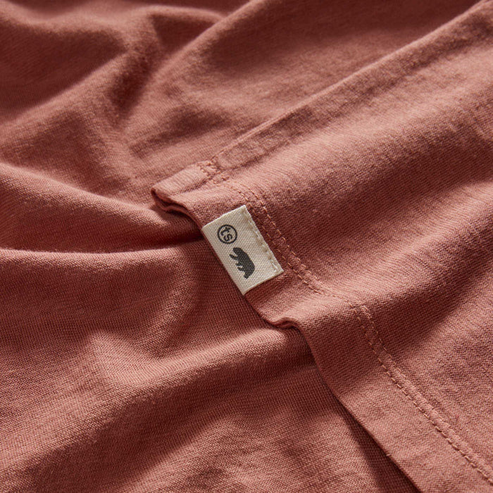 material shot of the bottom hem on The Cotton Hemp Tee in Fired Clay