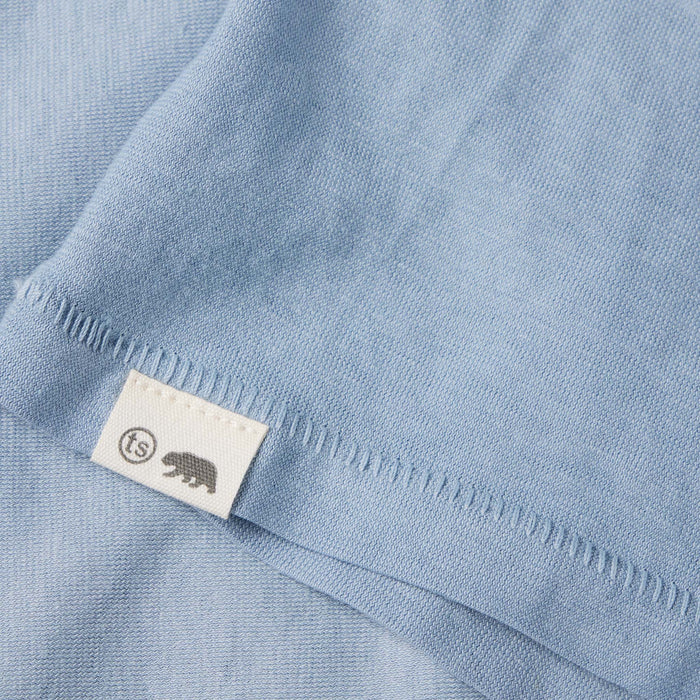 material shot of bottom hem of The Cotton Hemp Tee in Ocean