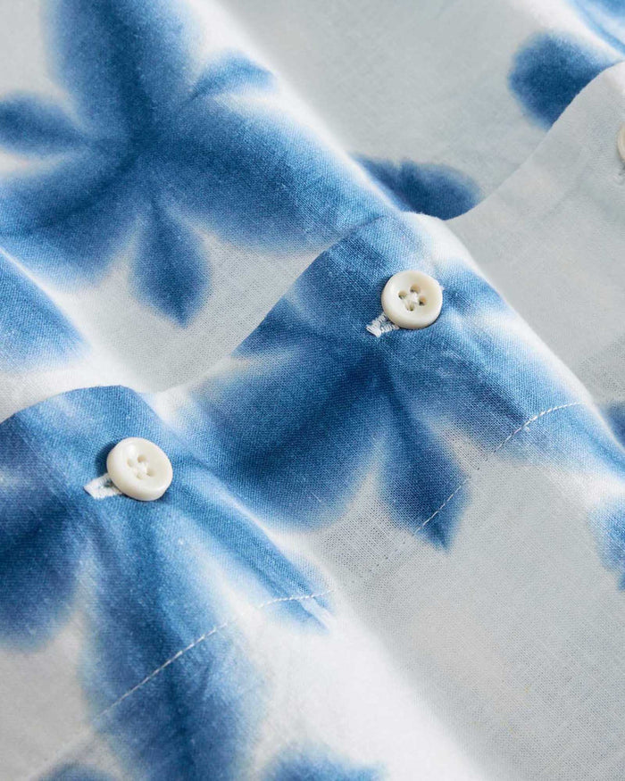 material shot of the buttons on The Davis Shirt in Vintage White Fractal