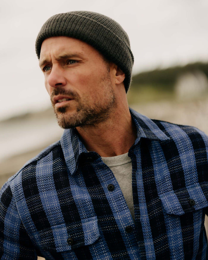 fit model showing off the collar on The Division Shirt in Rinsed Indigo Plaid