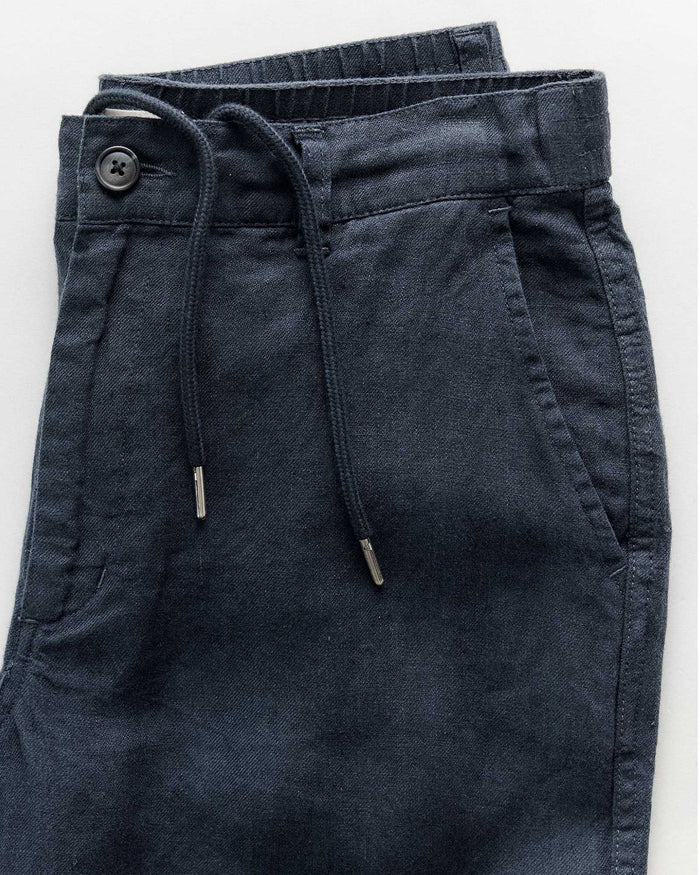 material shot of the waistband on The Easy Pant in Navy Linen
