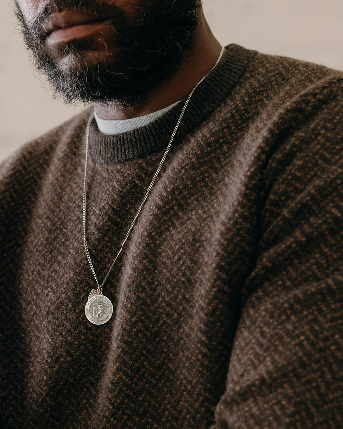 fit model posing in The Eddy Crew in Coffee Herringbone