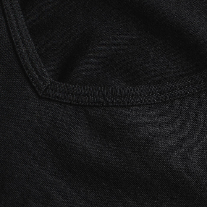 The Elle V-Neck Tee in Noir