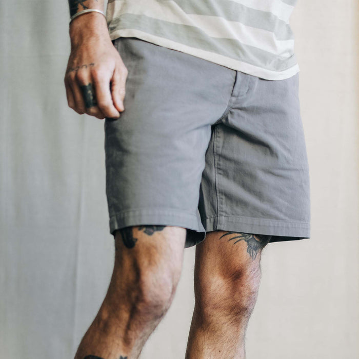 fit model wearing The Foundation Short in Organic Steeple Grey