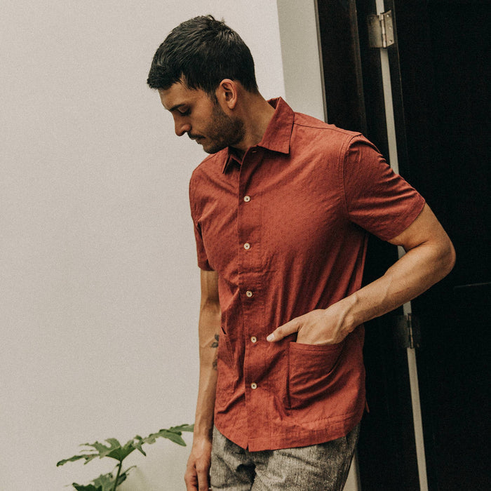 fit model wearing The Havana in Rusted Floral Jacquard, left hand in front pocket