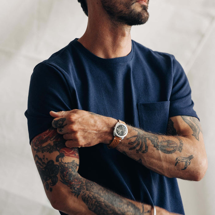 Out fit model wearing The Heavy Bag Tee from Taylor Stitch.