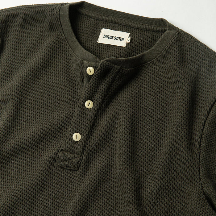 material shot of collar