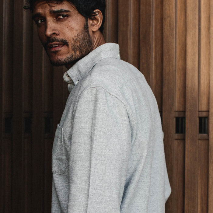 our fit model wearing The Jack in Brushed Heather Grey