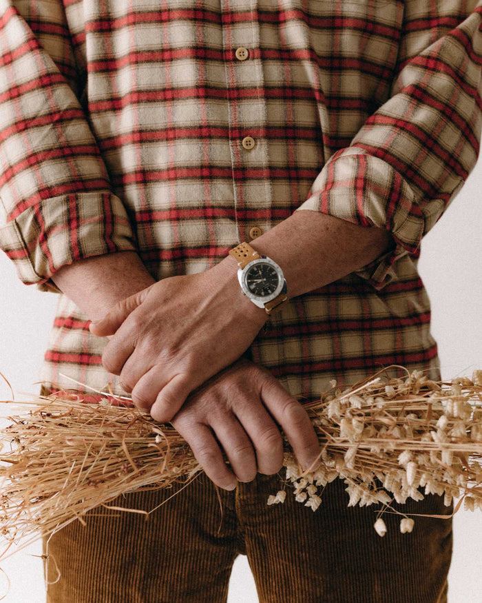 fit model showing off The Jack in Cardinal Plaid Flannel