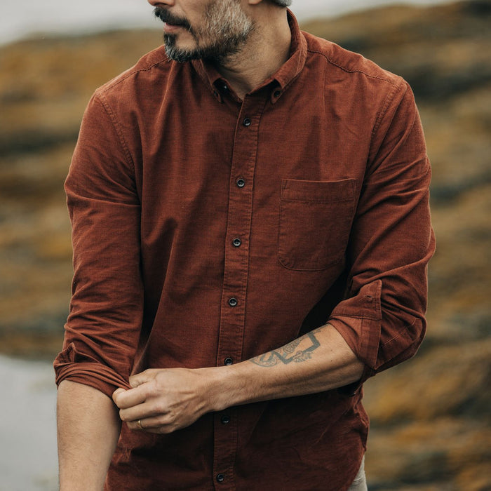 fit model posing in The Jack in Copper Heathered Pincord