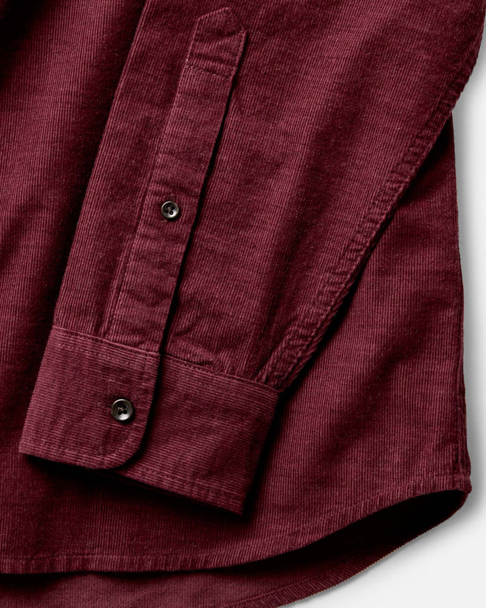 material shot of the sleeves on The Jack in Heather Burgundy Pincord