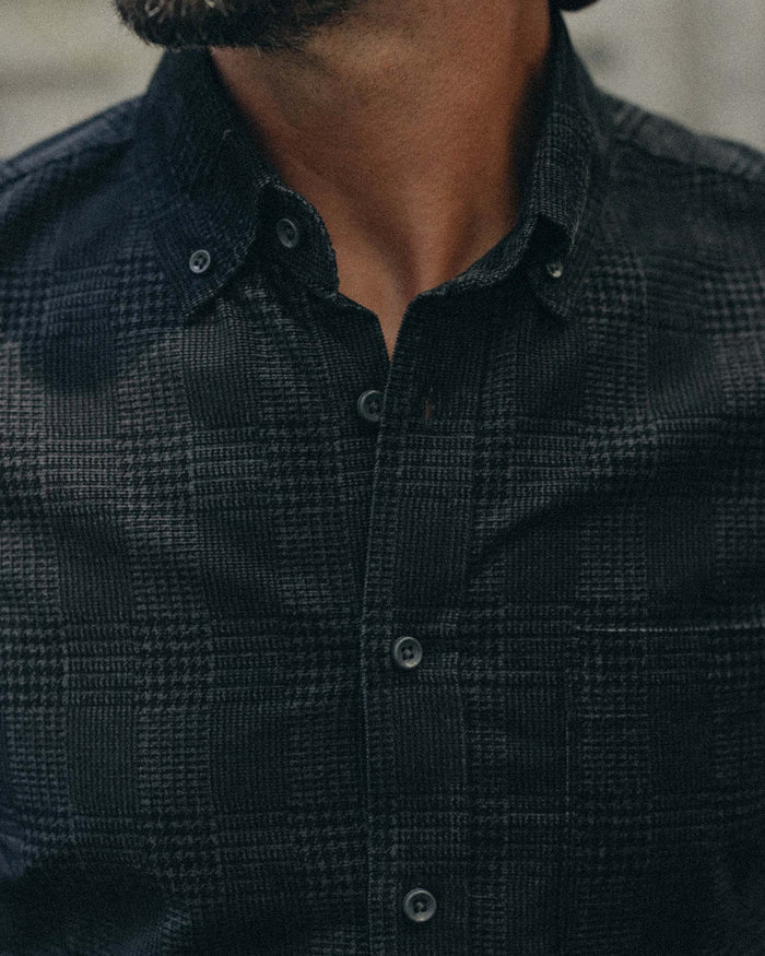 fit model showing off the collar on The Jack in Heather Coal Check Pincord
