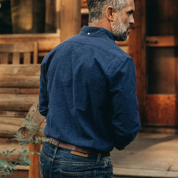 fit model wearing The Jack in Indigo Seersucker, back shot