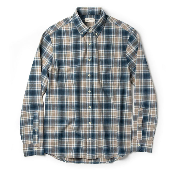 flatlay of fit model wearing The Jack in Melange Navy Plaid,