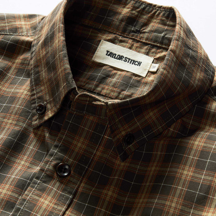 material shot of the collar on The Jack in Mulch Plaid