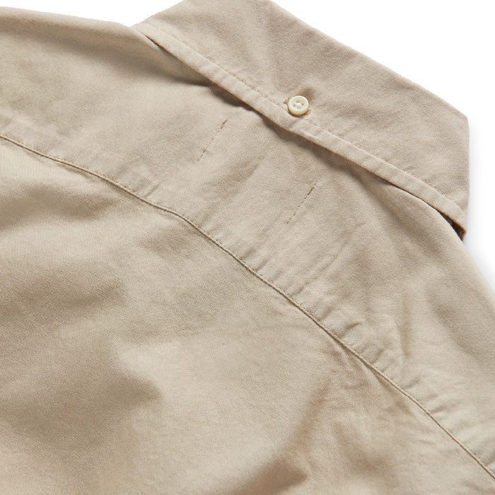 material shot of the back yoke of The Jack in Natural Oxford
