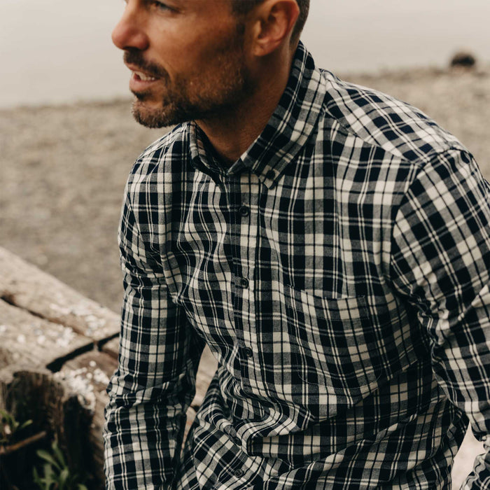 fit model showing off buttons on The Jack in Rinsed Indigo Plaid