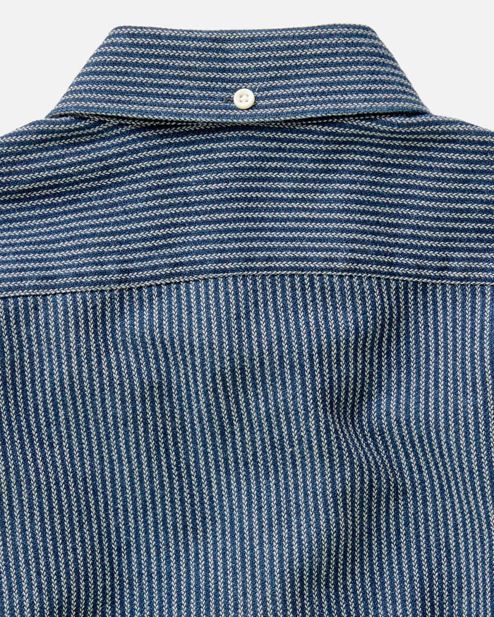 material shot of the three button collar on The Jack in Roped Indigo
