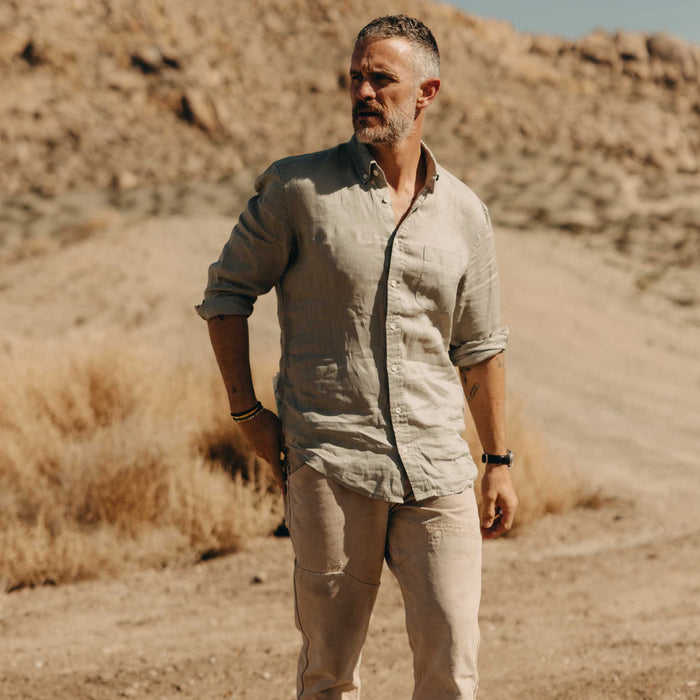 fit model walking wearing The Jack in Seagrass Linen