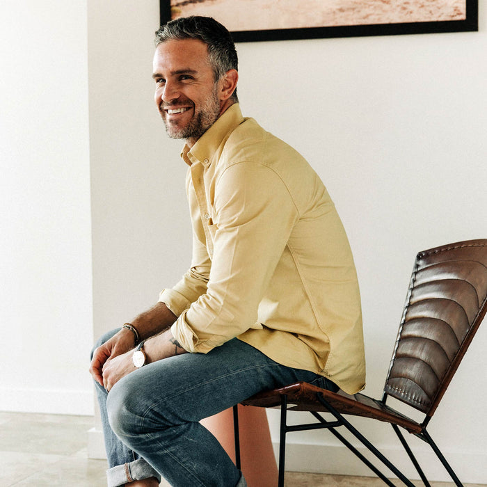 our fit model wearing The Jack in Straw Everyday Oxford