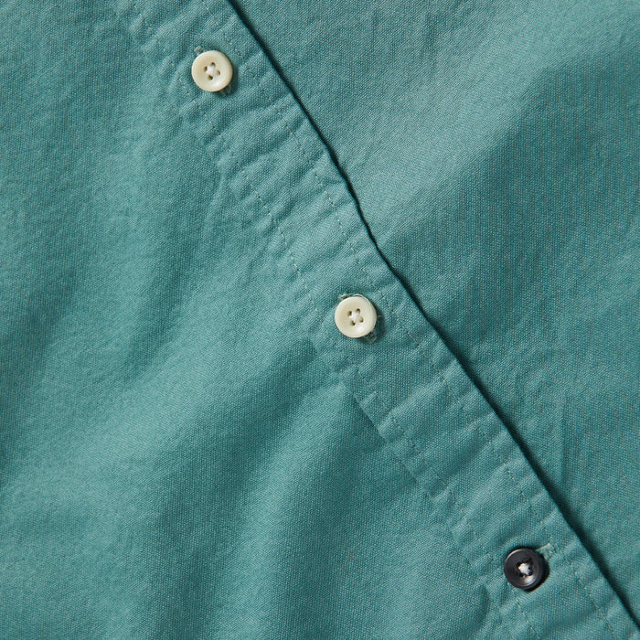 material shot of front placket of The Jack in Teal Oxford