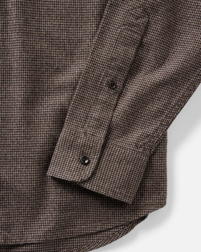 material shot of the sleeve on The Jack in Timber Houndstooth