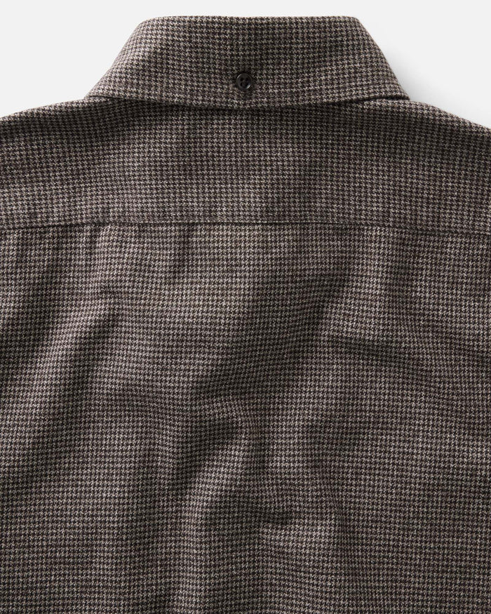 material shot of the back collar on The Jack in Timber Houndstooth