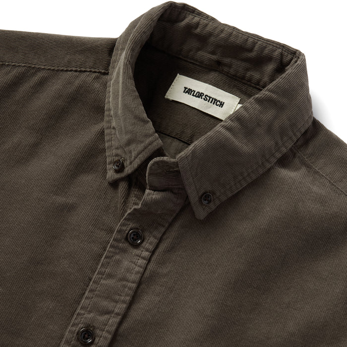 material shot of the collar on The Jack in Walnut Cord