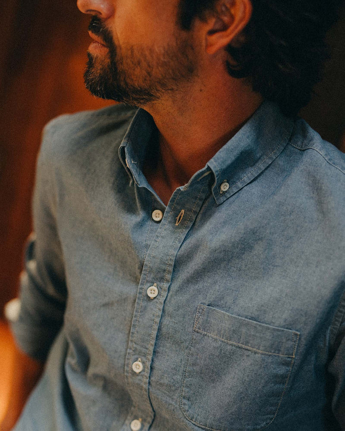 fit model showing off the collar on The Jack in Washed Indigo Chambray