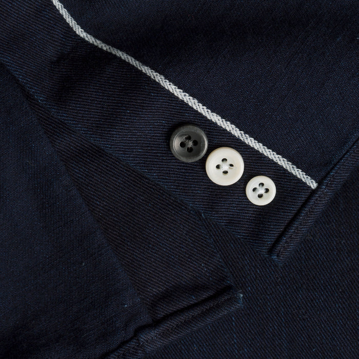 Material shot.
