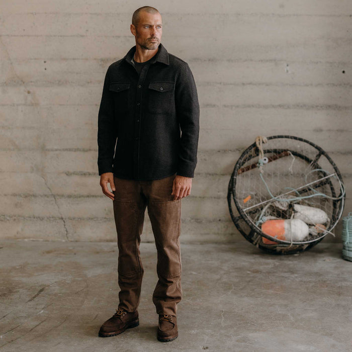 fit model wearing The Maritime Shirt Jacket in Heather Charcoal