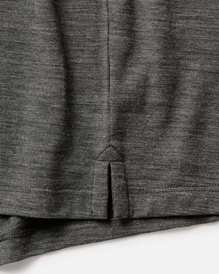 material shot of the bottom hem on The Merino Polo in Heather Army