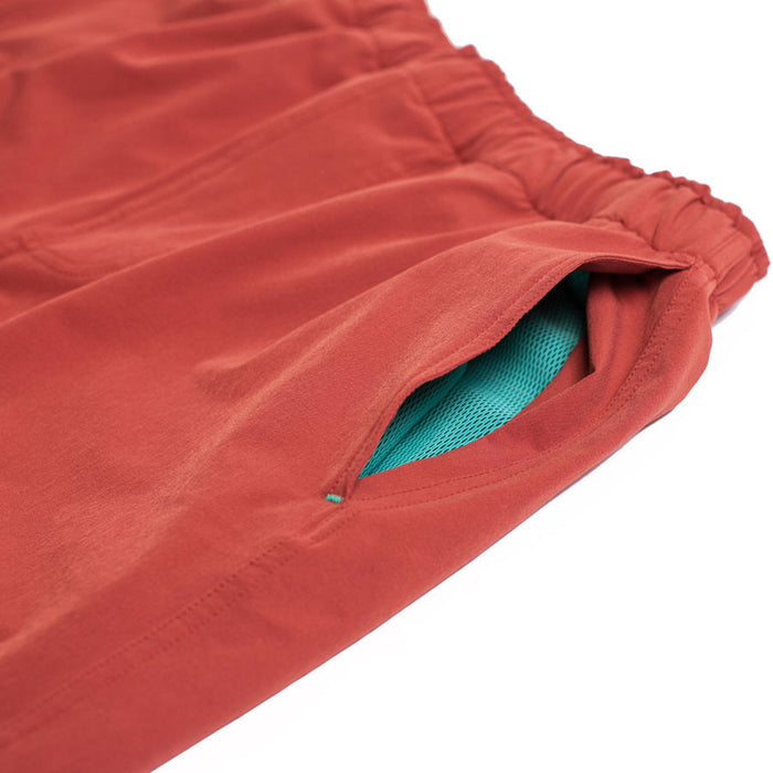 The Myles Everyday Short in Rust