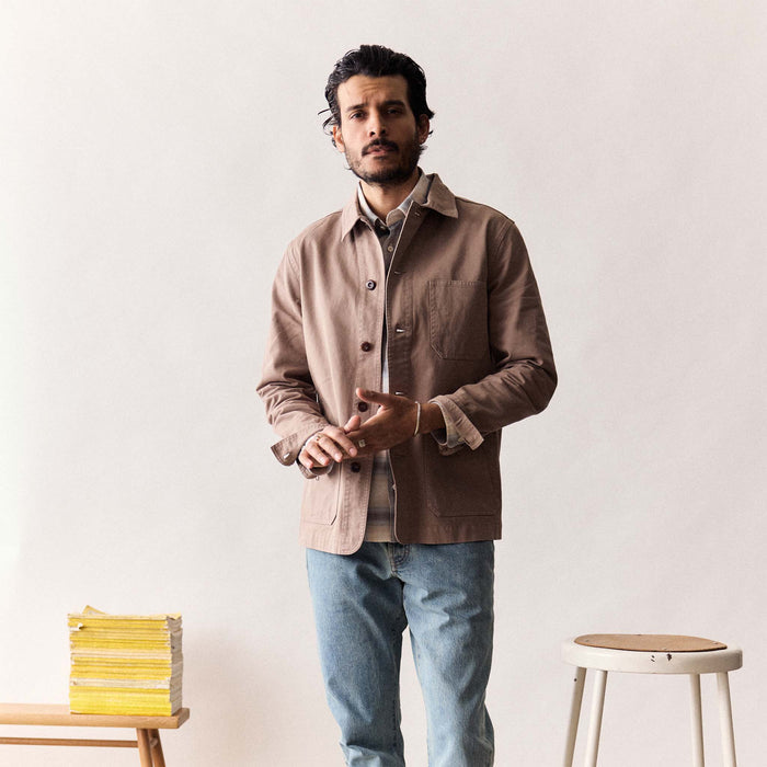 fit model posing in The Ojai Jacket in Organic Dried Earth Foundation Twill
