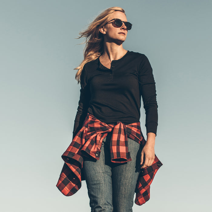 The Peyton Henley in Noir Merino